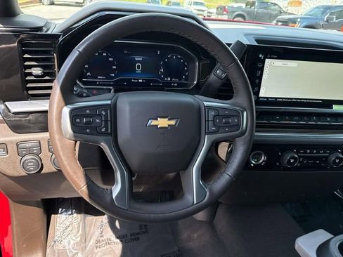Used 2022 Chevrolet Silverado 1500 LT w/ Protection Package AWD/4WD image 20