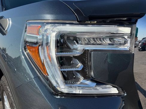 Used 2021 GMC Sierra 1500 SLT AWD/4WD image 6
