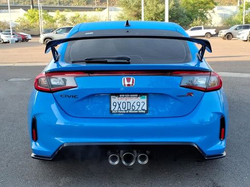 Used 2025 Honda Civic Type R image 5
