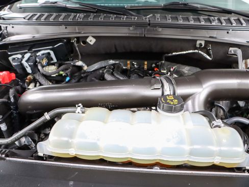 Used 2022 Ford Expedition Limited image 33