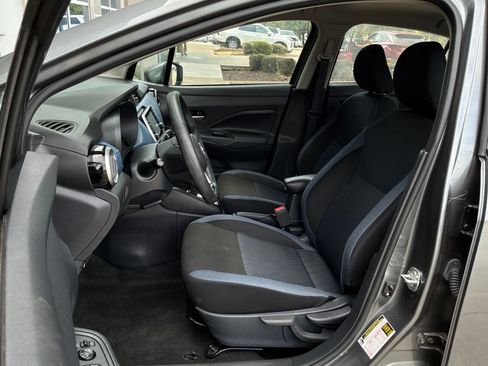 Used 2025 Nissan Versa SV FWD image 10