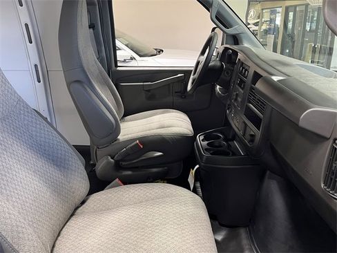 New 2025 Chevrolet Express 2500 w/ Enhanced Convenience Package image 14