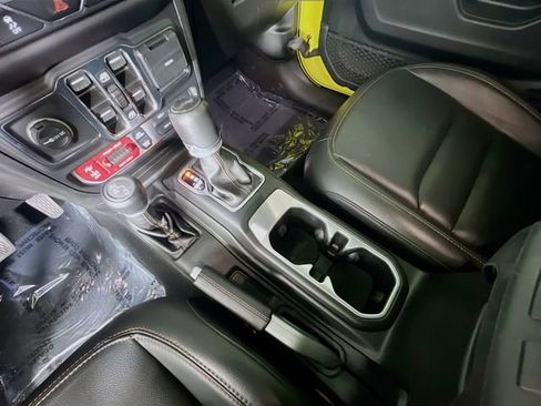 Used 2022 Jeep Wrangler Unlimited Rubicon w/ Trailer Tow Package image 24