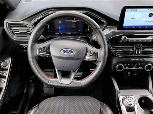 Used 2024 Ford Escape ST-Line image 5