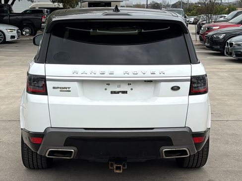 Used 2018 Land Rover Range Rover Sport HSE image 6