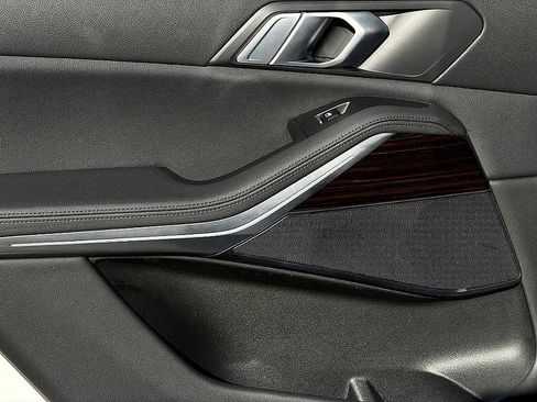 Used 2019 BMW X5 xDrive40i w/ Premium Package 2 image 9