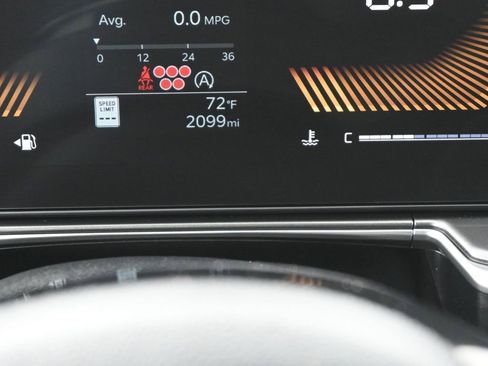 Used 2025 Kia Sorento S w/ Panoramic Sunroof Package FWD image 16