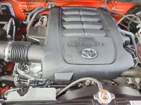Used 2018 Toyota Tundra Limited image 19