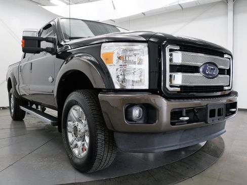Used 2016 Ford F350 King Ranch w/ King Ranch w/Chrome Package AWD/4WD image 45