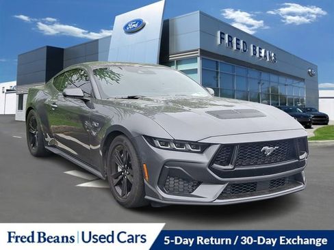 Used 2024 Ford Mustang GT RWD image 1