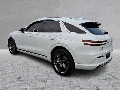 Certified 2025 Genesis Electrified GV70 image 7