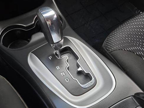 Used 2019 Dodge Journey SE w/ Blacktop Package image 14