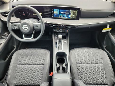 New 2025 Nissan Kicks SV image 19