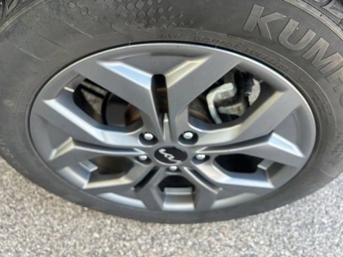Used 2024 Kia Seltos S FWD image 44