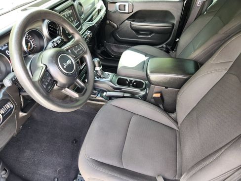 Used 2022 Jeep Wrangler Sport AWD/4WD image 14