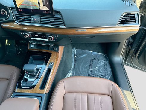 Used 2022 Audi Q5 2.0T Premium Plus image 17