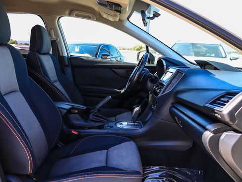 Used 2019 Subaru Crosstrek 2.0i Premium AWD/4WD image 19