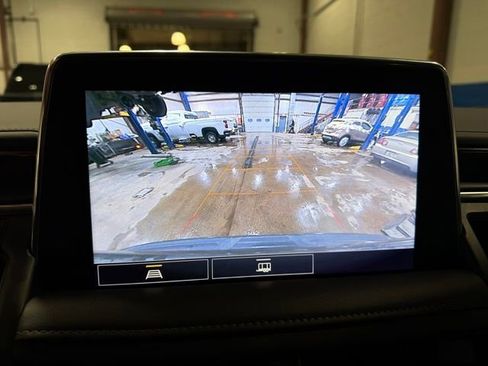 Used 2021 Chevrolet Suburban LS image 24