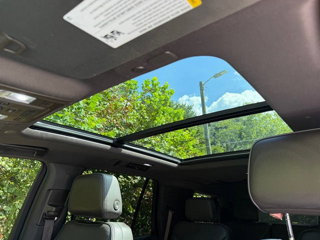 Used 2023 GMC Yukon Denali RWD image 36