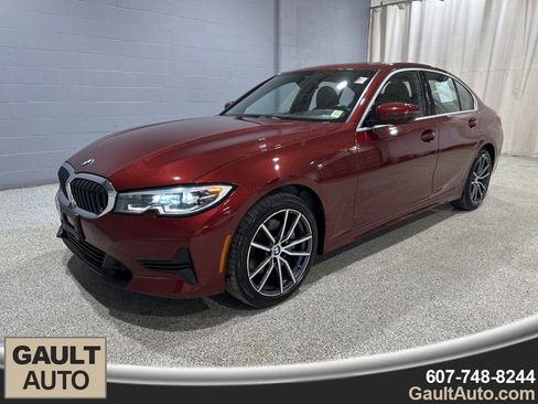 Used 2022 BMW 330i xDrive Sedan w/ Premium Package image 4