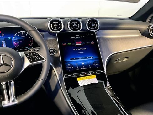 New 2026 Mercedes-Benz GLC 300 4MATIC image 8