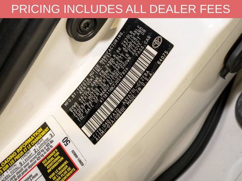 Used 2018 Toyota Camry FWD image 18