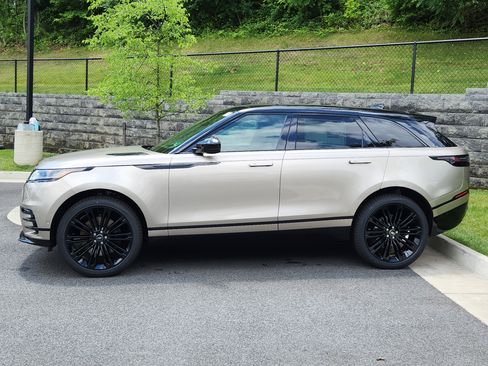 New 2026 Land Rover Range Rover Velar Dynamic SE image 6