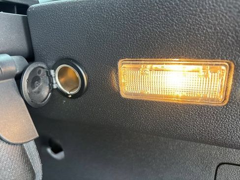 Used 2015 Ford Escape SE FWD image 15