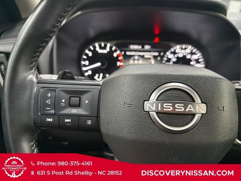 Certified 2025 Nissan Rogue SV AWD/4WD image 22