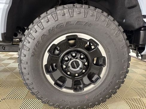 New 2026 Ford F350 Platinum w/ Tremor Off-Road Package image 28