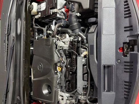 Used 2020 Toyota Camry SE image 25