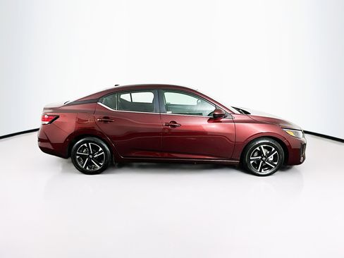 Used 2024 Nissan Sentra SV image 10