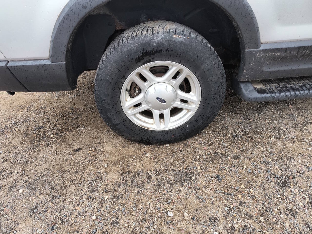 Used 2003 Ford Explorer XLT AWD/4WD image 11