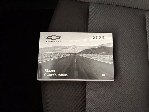 Used 2023 Chevrolet Blazer LT w/ Convenience Package image 25