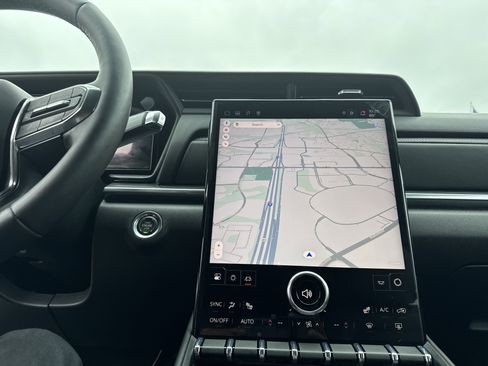 Used 2026 GMC Terrain Elevation w/ Elevation Premium Package image 24