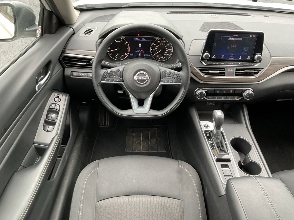 Used 2025 Nissan Altima 2.5 SV AWD/4WD image 15