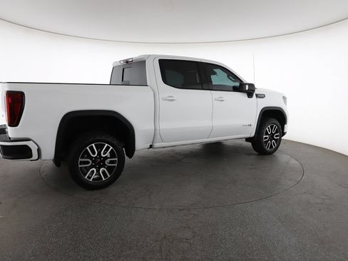Used 2024 GMC Sierra 1500 AT4 w/ Technology Package AWD/4WD image 13