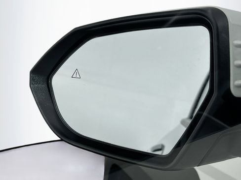 Used 2025 Hyundai Kona SEL FWD image 16