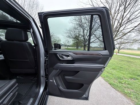 Used 2022 Chevrolet Tahoe LT w/ LT Signature Plus Package image 27