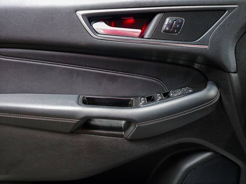 Used 2018 Ford Edge Titanium w/ Canadian Touring Package image 19