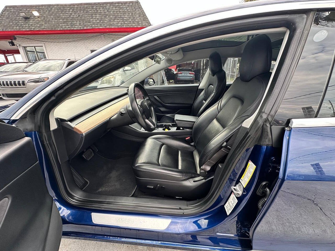 Used 2018 Tesla Model 3 Performance AWD/4WD image 8