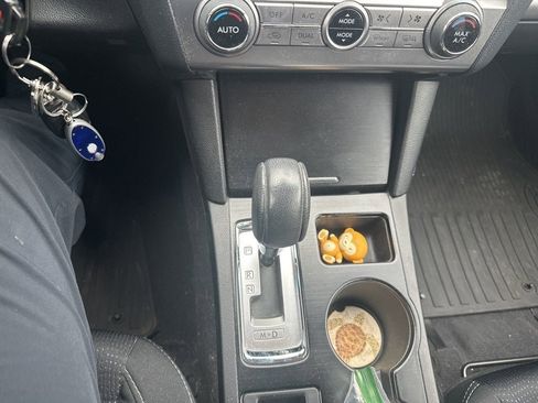 Used 2017 Subaru Legacy 2.5i Premium image 7