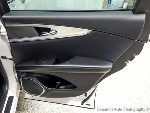 Used 2017 Lincoln MKX Premiere image 23