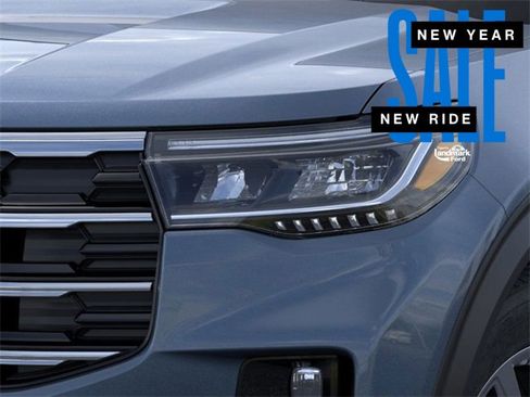 New 2026 Ford Explorer Active w/ Active Comfort Package image 19