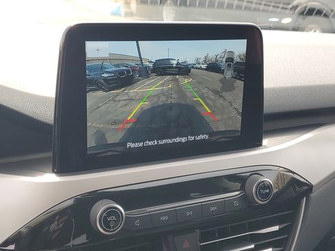 Used 2022 Ford Escape SEL image 17