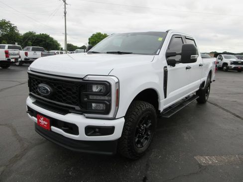 Used 2024 Ford F250 XL w/ STX Appearance Package AWD/4WD image 11