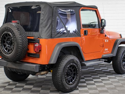 Used 2006 Jeep Wrangler X AWD/4WD image 3