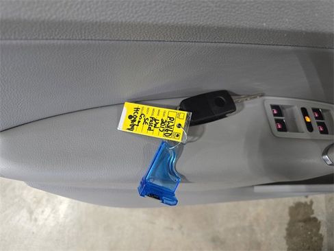 Used 2017 Volkswagen Passat 1.8T SE image 30