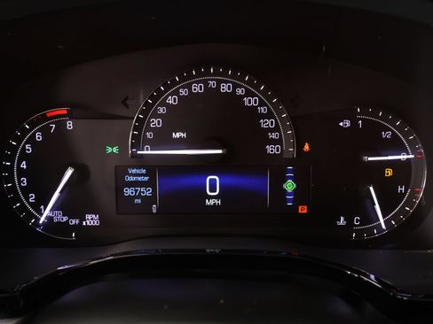 Used 2017 Cadillac XT5 Luxury FWD image 4