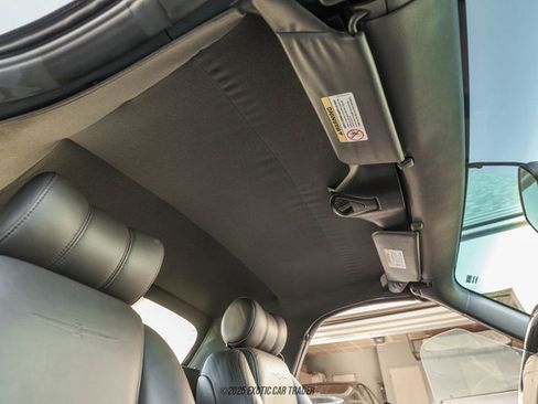 Used 2002 Ford Thunderbird Deluxe image 61